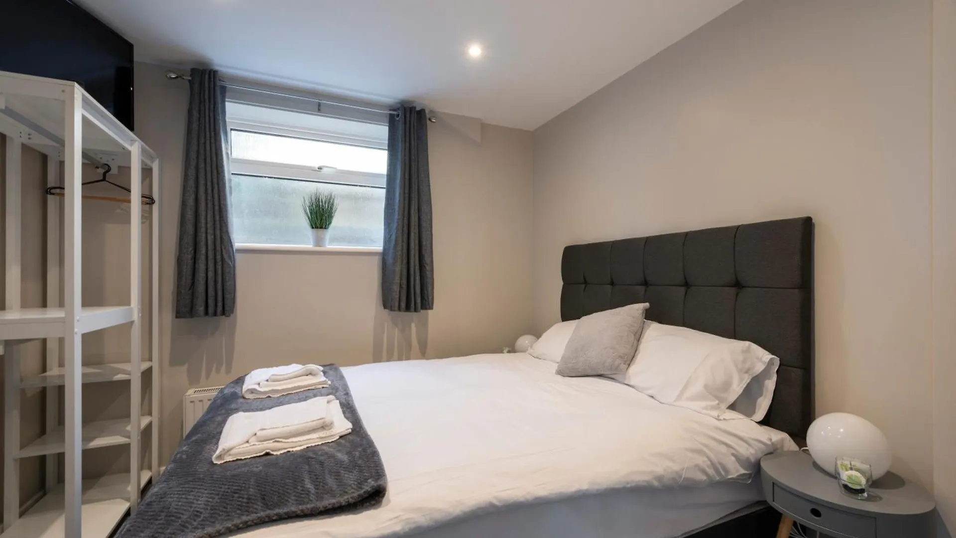 5 Bedroom Detached Beach House Poole United Kingdom